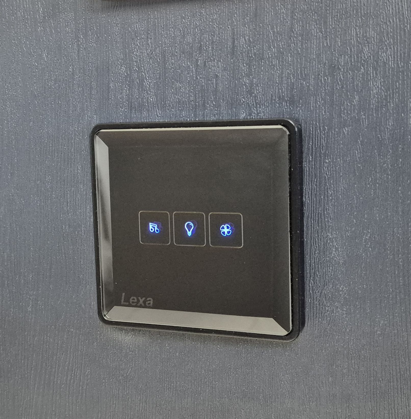 کلید لمسی هوشمند وایفای